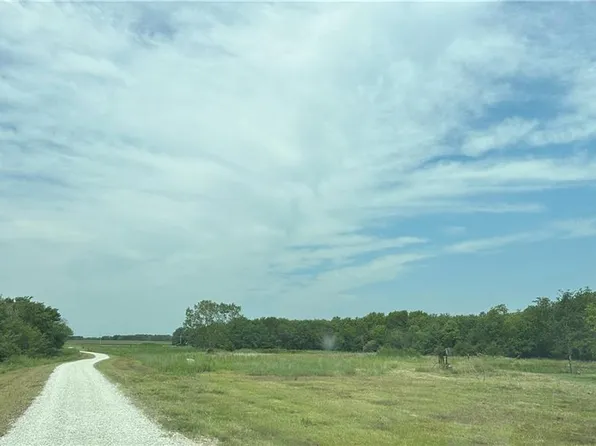 3957 Utah Rd, Wellsville, KS 66092