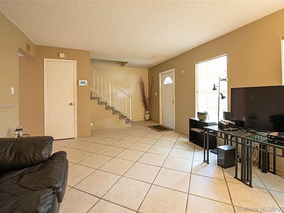 4th image of 58 Ann Lee Ln #58