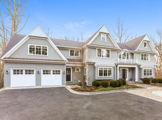 23 Waterbury Ln, Darien, CT 06820