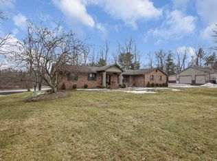 4821 Hazelton Etna Rd SW, Pataskala, OH 43062