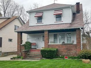 13621 S Parkway Dr, Garfield Hts, OH