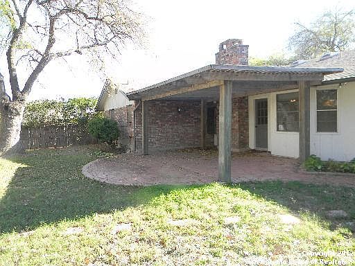3rd image of 307 Madrid Dr
