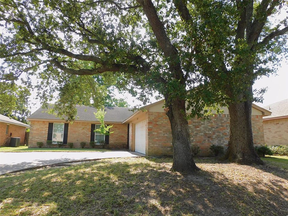 1st image of 1338 Leadenhall Cir
