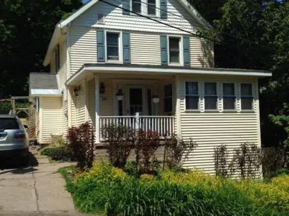 402 Emerald St, Houghton, MI 49931