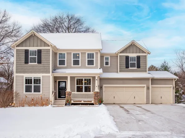 2941 Dunlap Cir N, Roseville, MN 55113