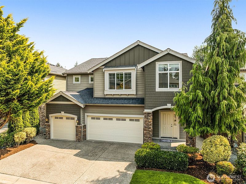 2nd image of 21521 37th Avenue SE