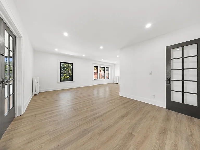 11 W Gouverneur Ave #2 — Photo 6