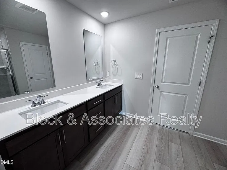 62 Thistle Patch Pl — Photo 17
