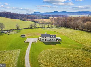 3194 Lost Corner Rd, Delaplane, VA 20144