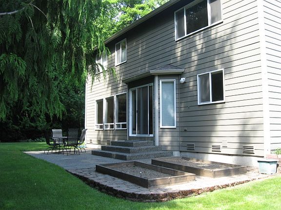 5th image of 3309 Cedrona Dr NW