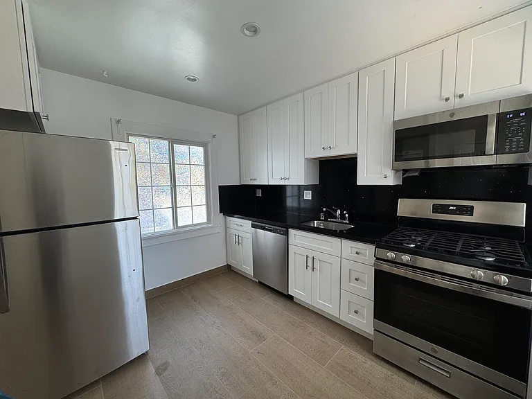 14224 Friar St #1 — Photo 16