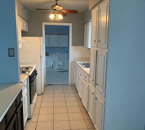 2nd image of 8031 Jersey St
