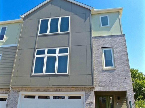 3rd image of 2347 Cityview Dr