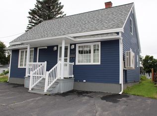 123 4th Ave, Madawaska, ME 04756