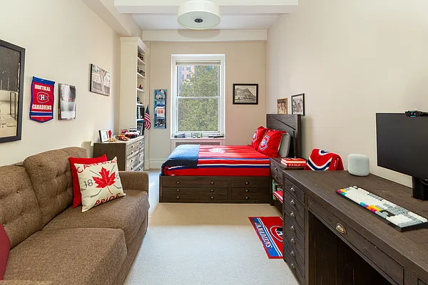 Sold by Corcoran | media 7