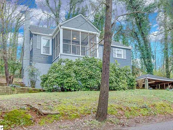 3rd image of 211 Dukeland Dr