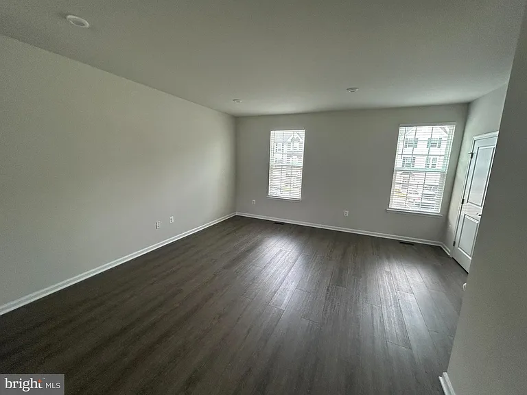 36072 Coyote — Photo 12