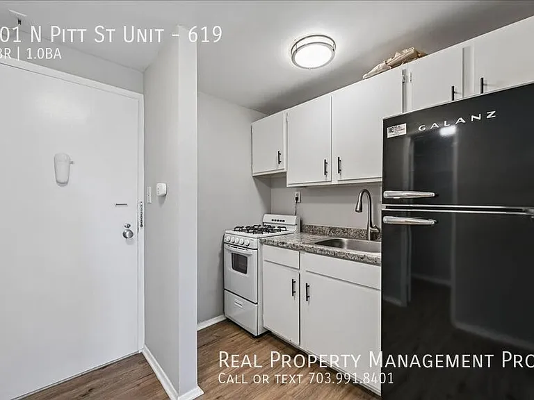 801 N Pitt St #619 — Photo 2