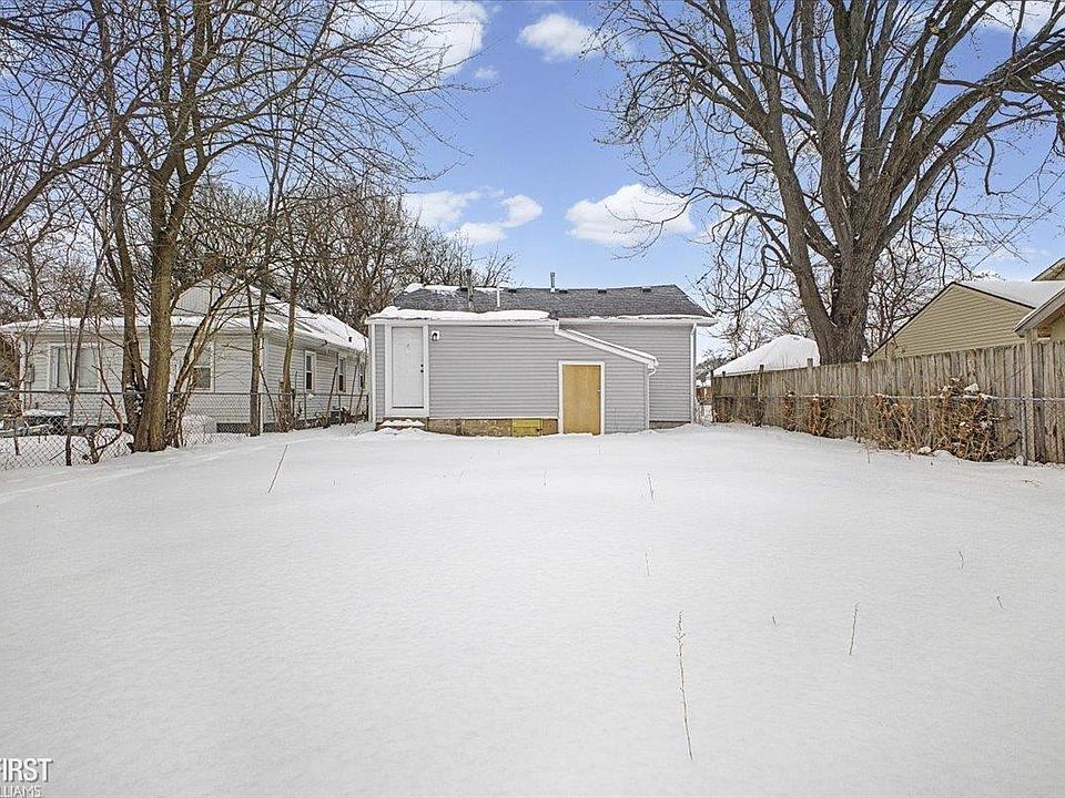 586 E Hayes Ave, photo 22