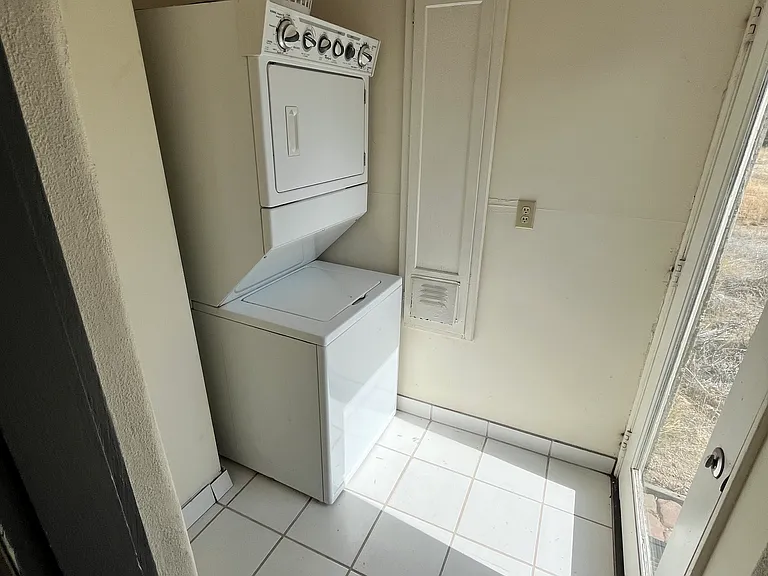 1625 N Camilla Blvd #1 — Photo 6