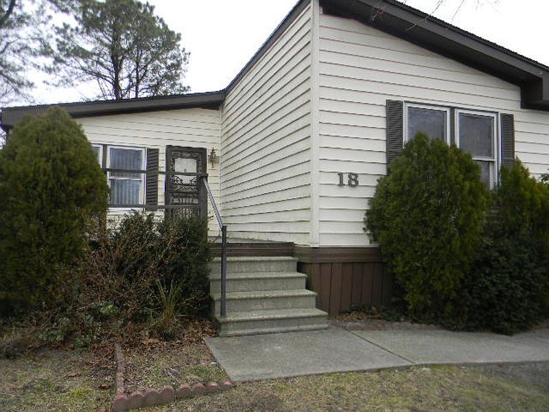 1st image of 18 Ann Ct