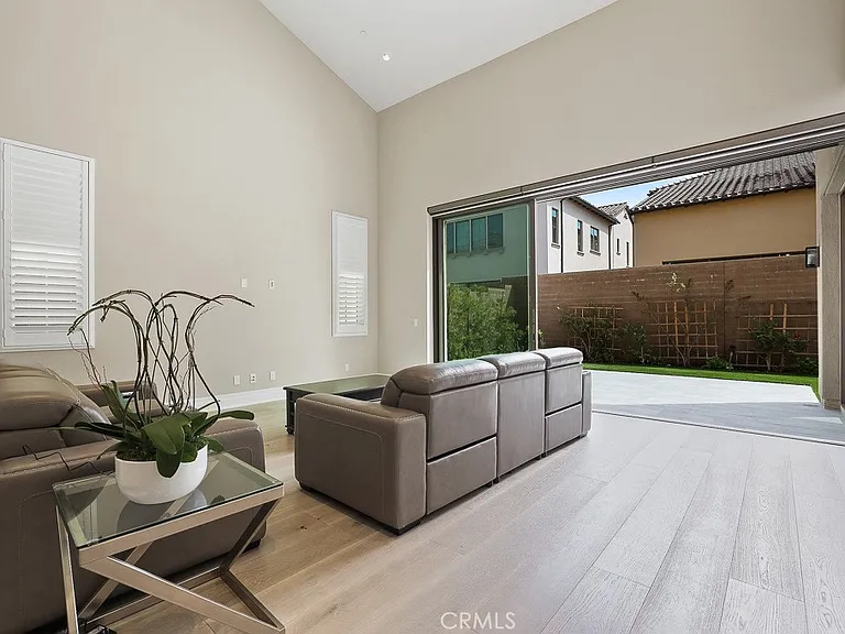 149 Roscomare — Photo 10
