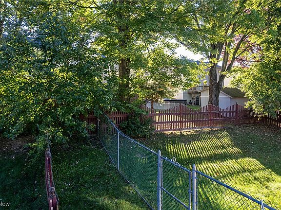 4th image of 587 Wolf Ave