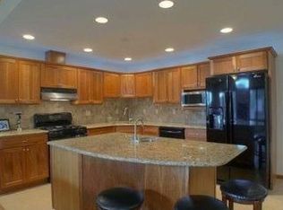 N4550 Meadow Wood Rd, Onalaska, WI 54650