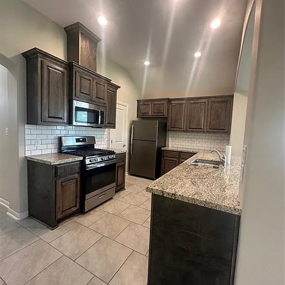 14333 Chalk Ridge Dr — Photo 7