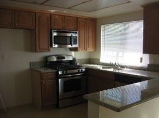 7332B Stewart And Gray Rd, Downey, CA 90241