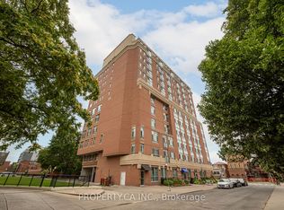15 Maplewood Ave #PENTHOUSE 4, Toronto, ON M6C4B4