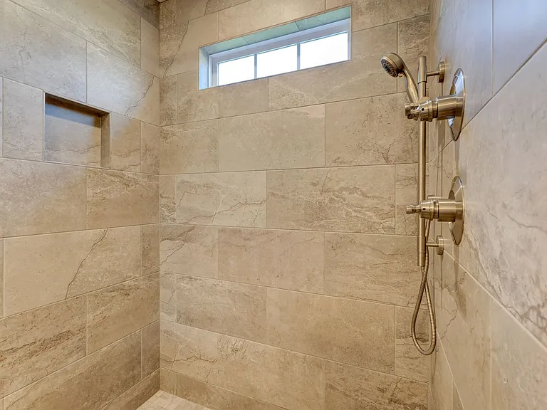 1385 Harmon Ln — Photo 72
