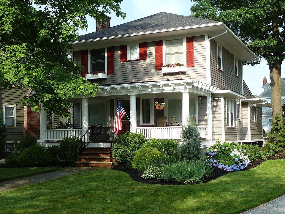 1st image of 1488 Parkway Dr