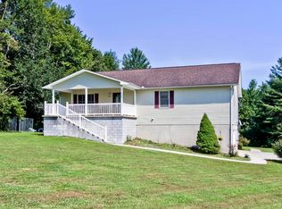 3243 Airport Rd, Oakdale, TN 37829