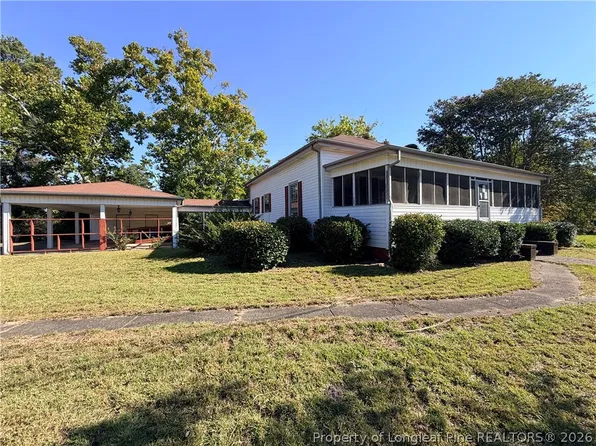 2300 Regan Ave, Fayetteville, NC 28301