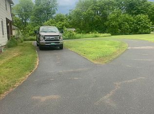 2776 Lily Pond Rd, Lyndonville, VT 05851