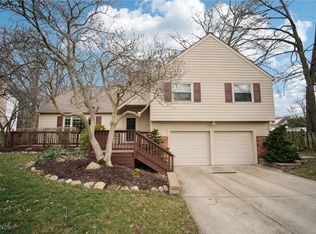 27308 Dellwood Dr, Westlake, OH 44145
