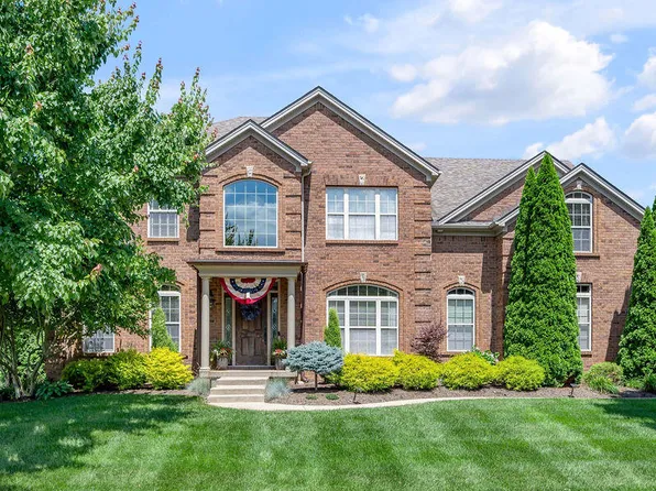 1213 Cape Cod Cir, Lexington, KY 40513