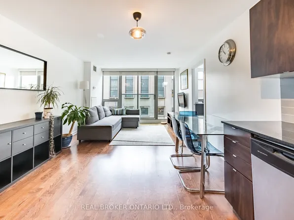 33 Lombard St #308, Toronto, ON M5C 3H8