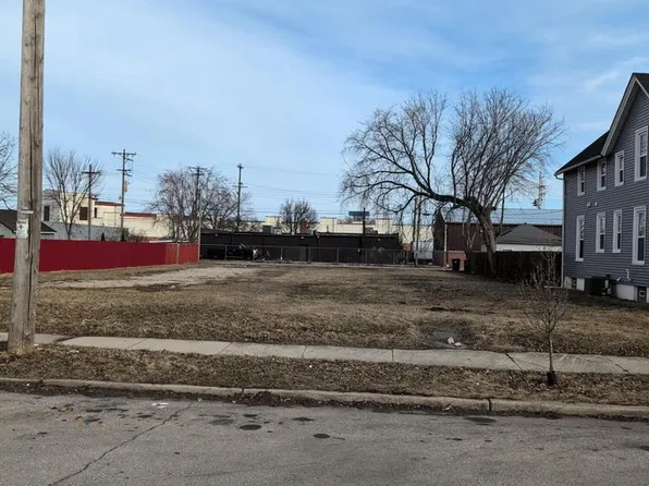 1301 BLAKE AVENUE, Racine, WI 53404