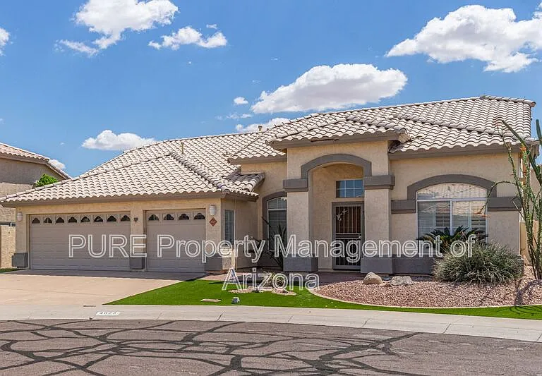 4623 E Rocky Slope Dr — Photo 2