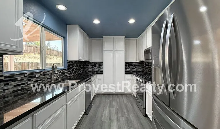13174 Butte Ave — Photo 8