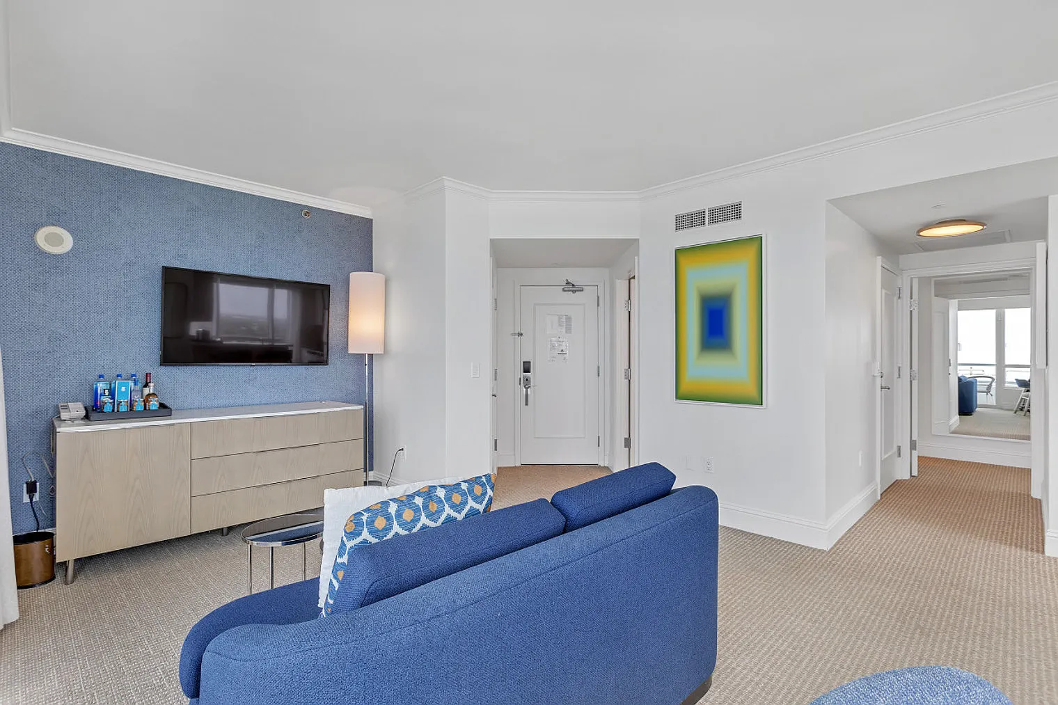1 bed, 2.0 bath, 10763 sqft, $19,950 — Photo 3
