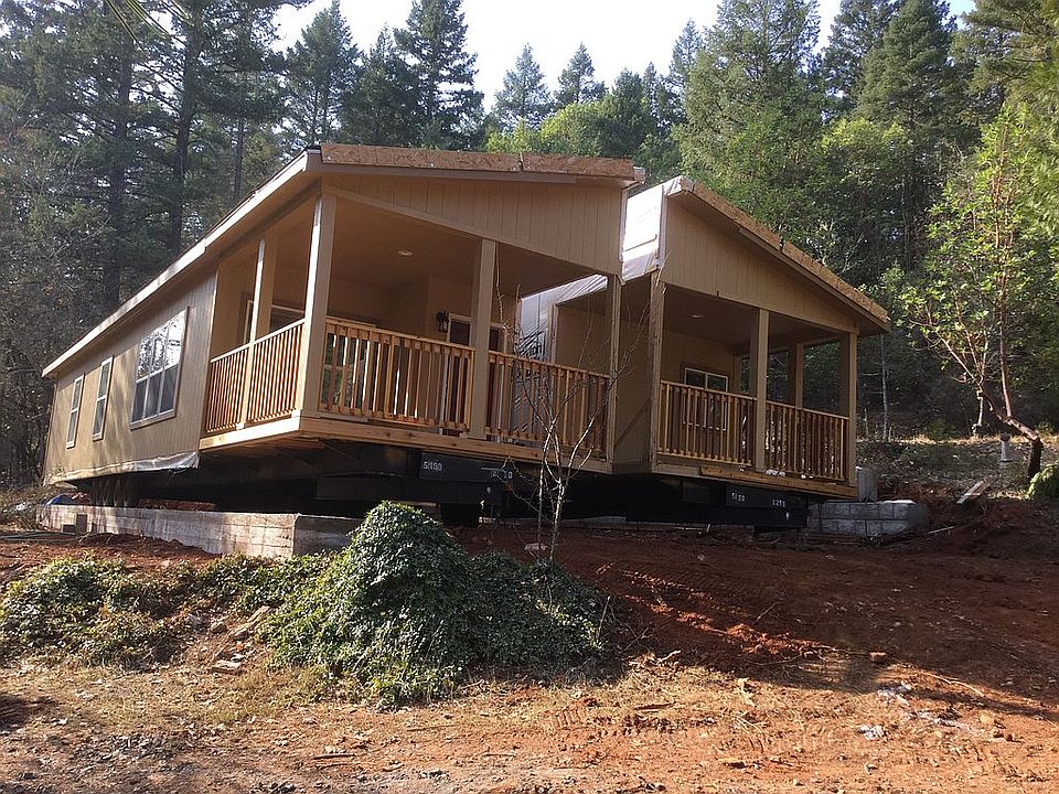 2nd image of 12090 Redwood Hwy