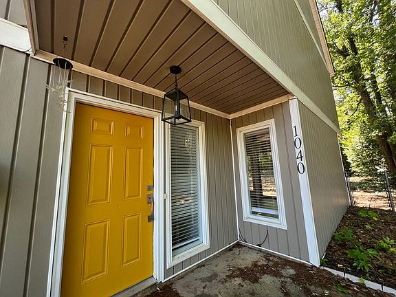 3rd image of 1040-1042 McKinley Ave #1040