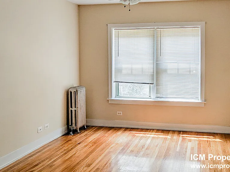 5063 N Winchester Ave #1 — Photo 6