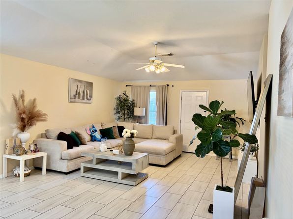 5329 Tallowpine Ter