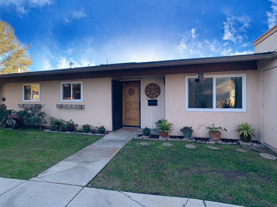 1st image of 1221 Green Garden Dr Unit 3