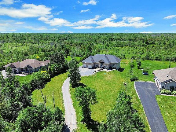 3rd image of 195 Stonewood Dr