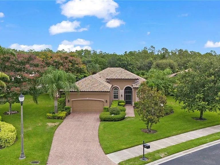 6155 Dogleg Dr — Photo 3